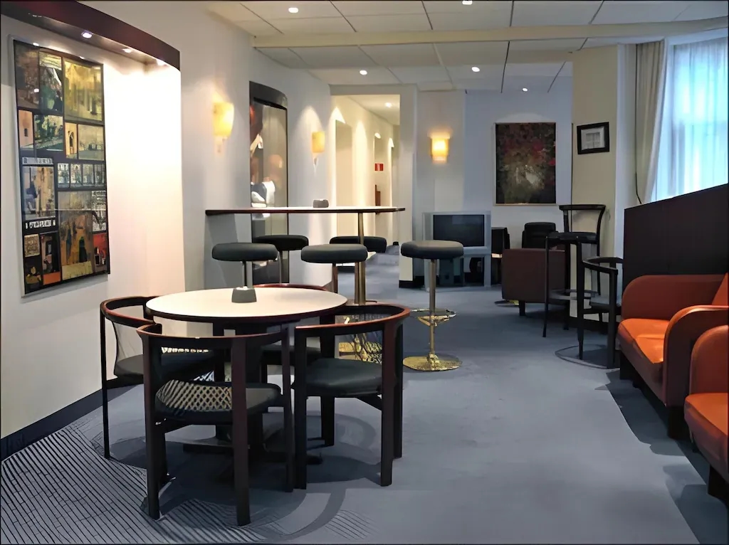 โรงแรมซากา (Saga Hotel)4
