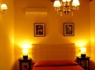 Relais Under The Tower1