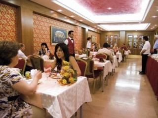 Hotel Linda1