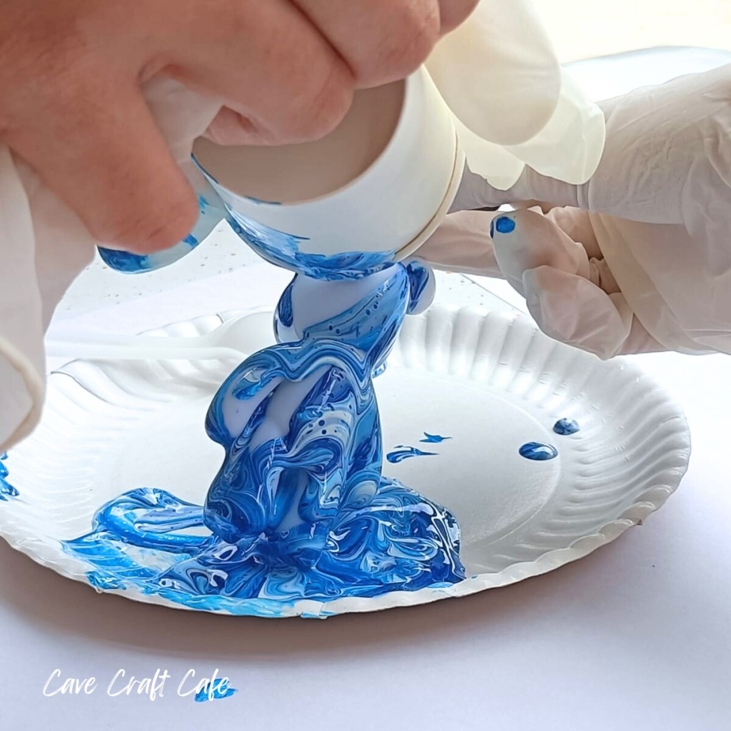 เวิร์กช็อปสุดสร้างสรรค์ที่ Cave Craft Cafe I กรุงเทพฯ