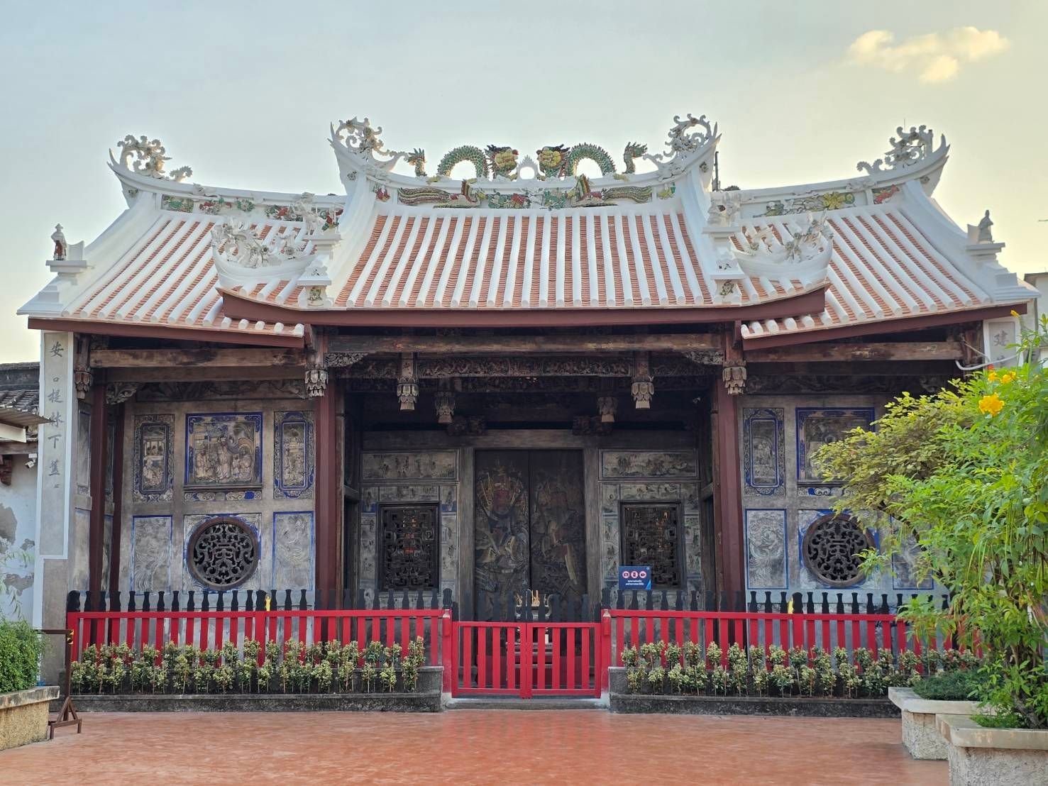 ทัวร์ไหว้พระตามรอยประวัติศาสตร์รับปีมะเมียกับ อาจารย์เผ่าทอง ทองเจือ 0