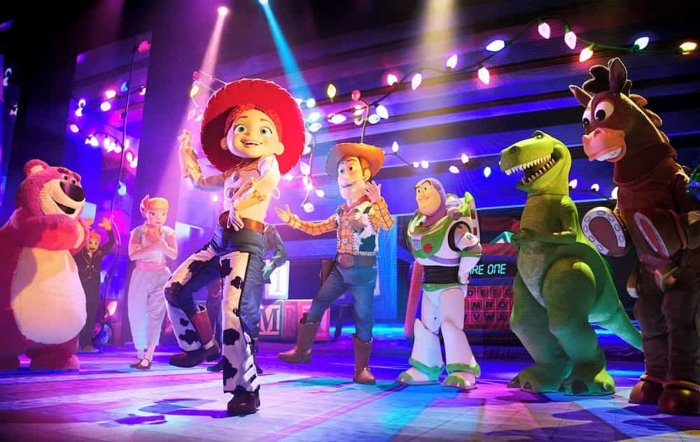 Disney Hotel New York + ตั๋ว
