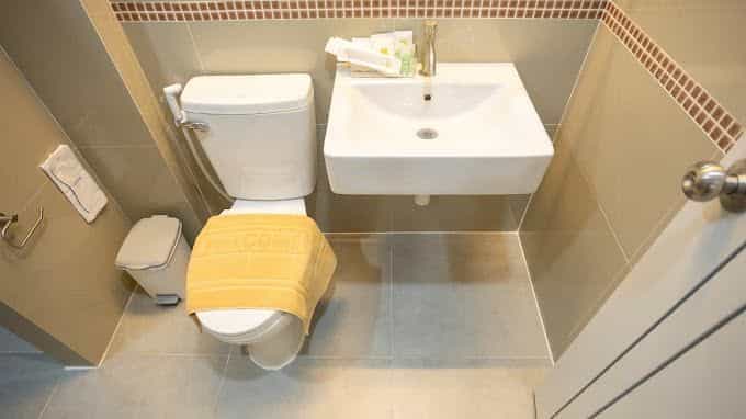 LESTERLAND Serviced Apartment (Key deposit 200 THB)