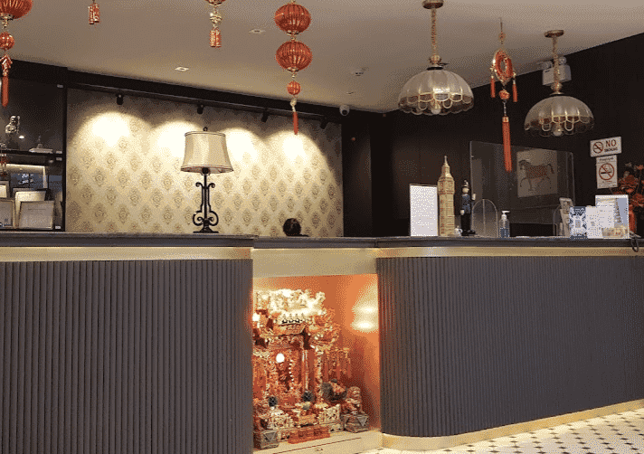 We Resident Hotel