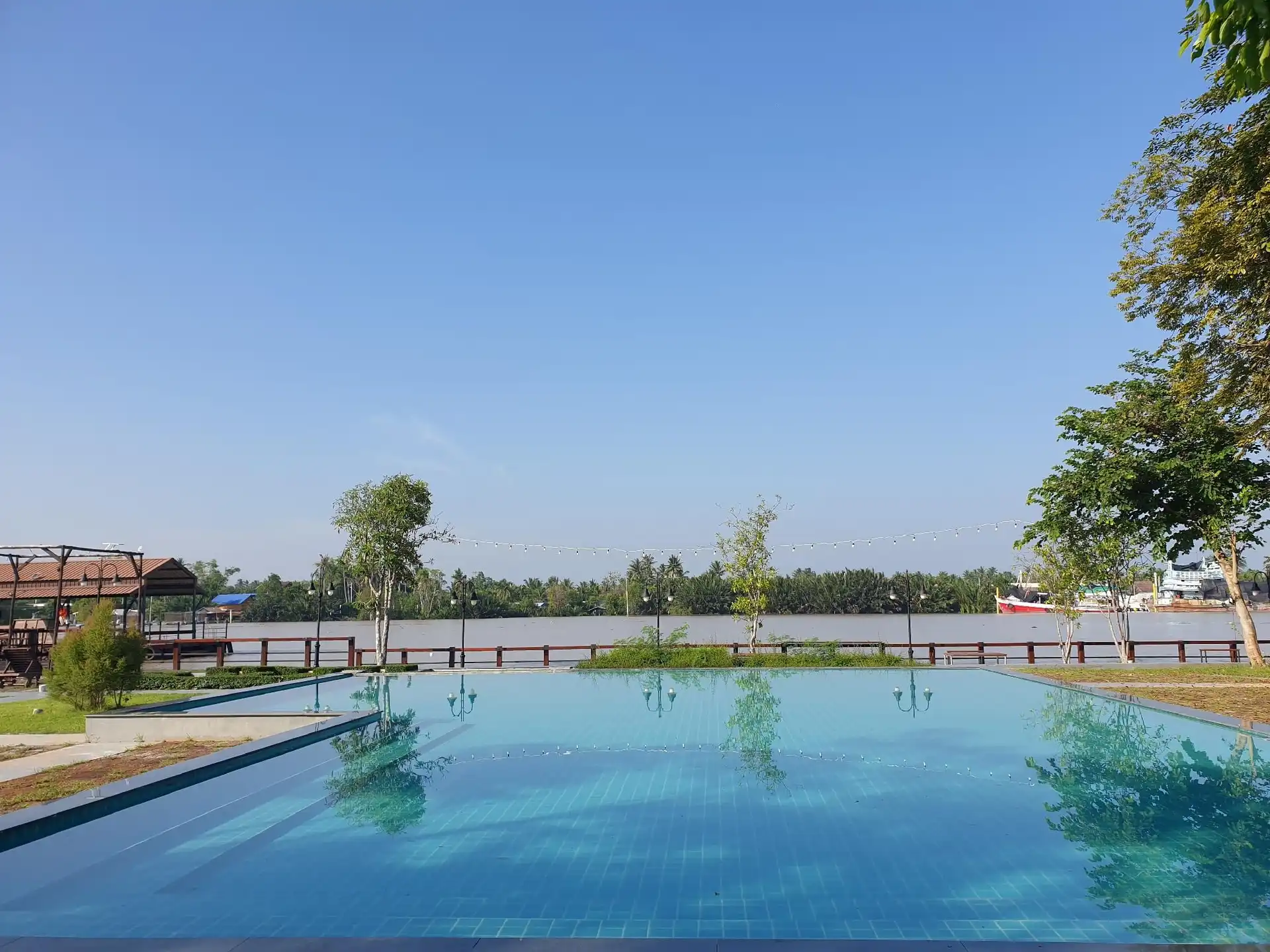 บ้านท้ายหาดรีสอร์ต บ้านท้ายหาดรีสอร์ต