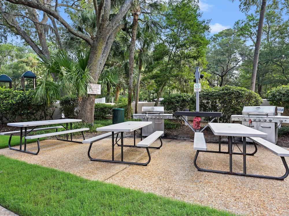 SEA CREST SURF AND RACQUET CLUB