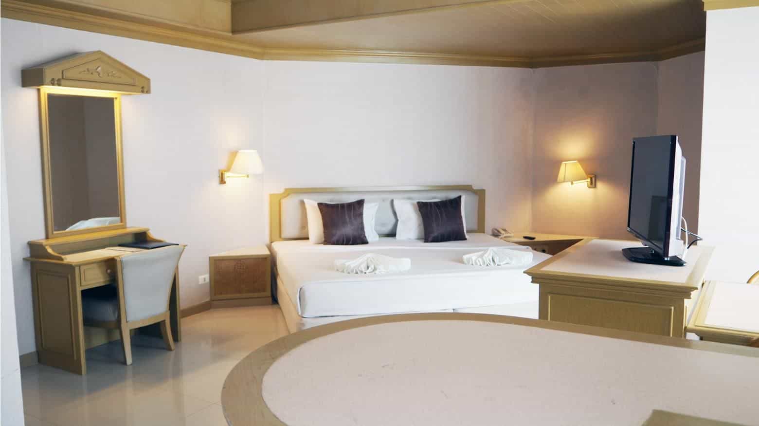 City Beach Resort