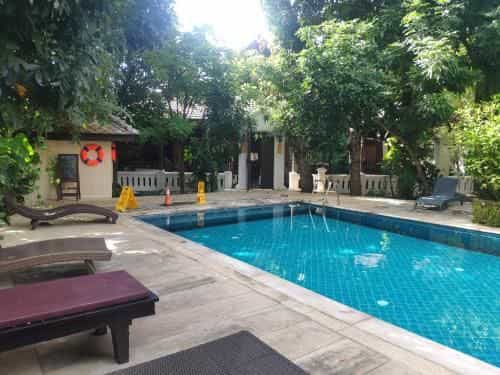 Changpuak Hotel