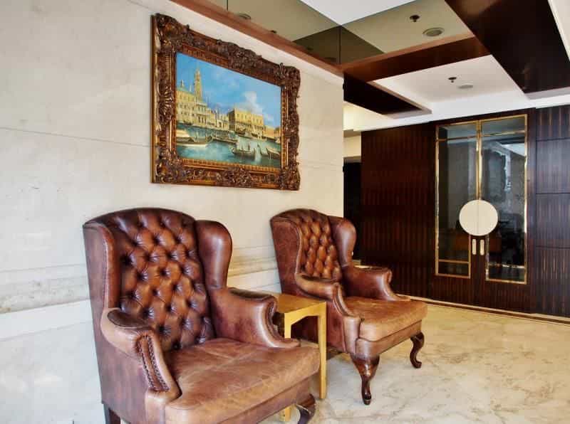 โรงแรมโอเรียนทัล แลนเดอร์