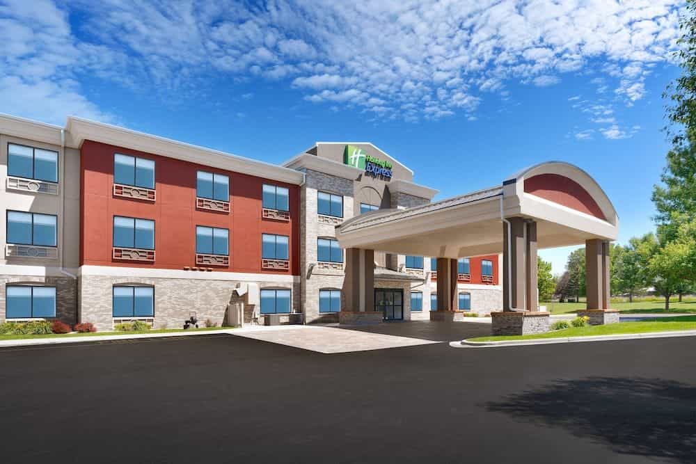 HOLIDAY INN