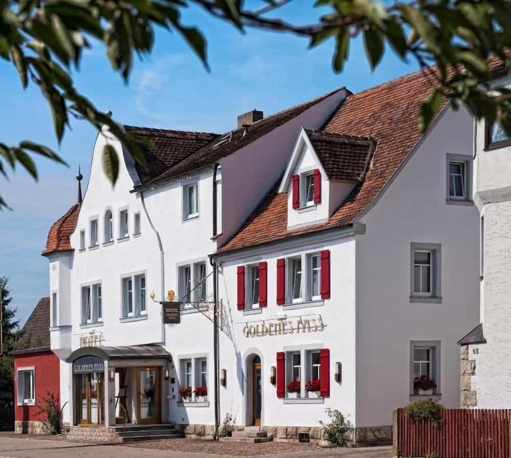 GOLDENES FASS