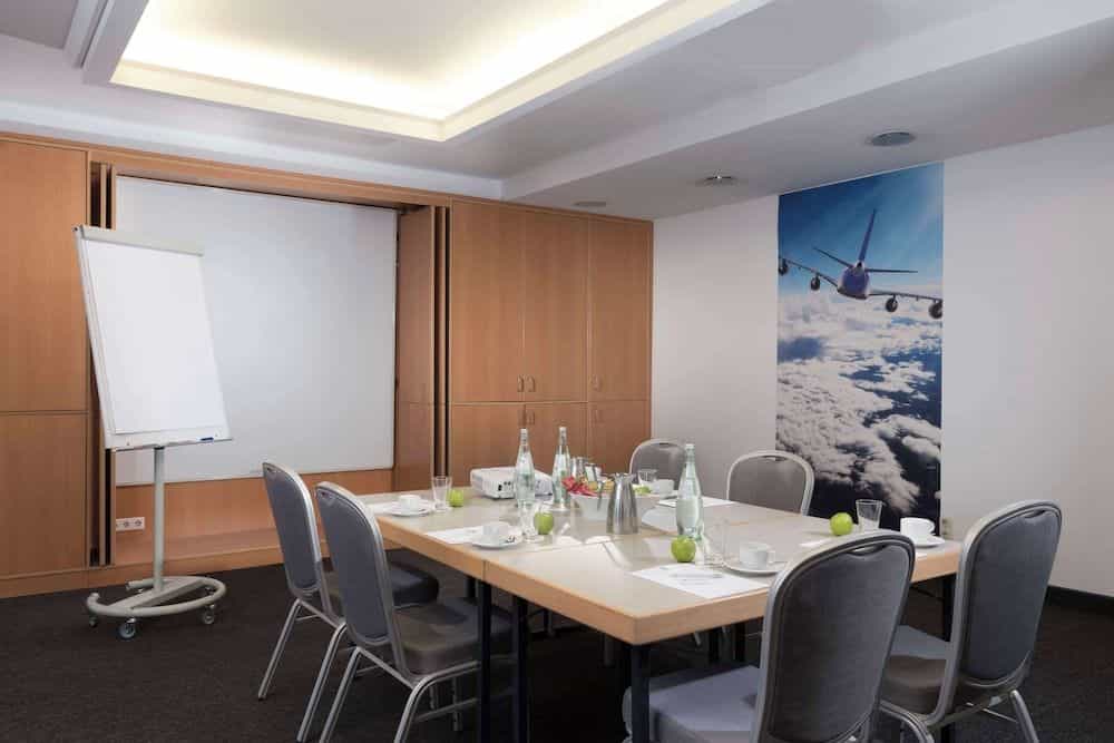 Balladins Superior Hotel Koln Airport