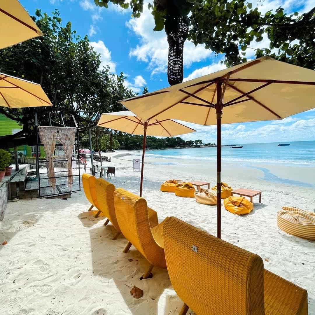 ลาลูน บีช รีสอร์ต ลาลูน บีช รีสอร์ต