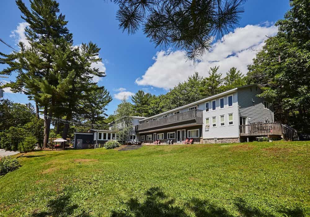Pine Lodge Inn