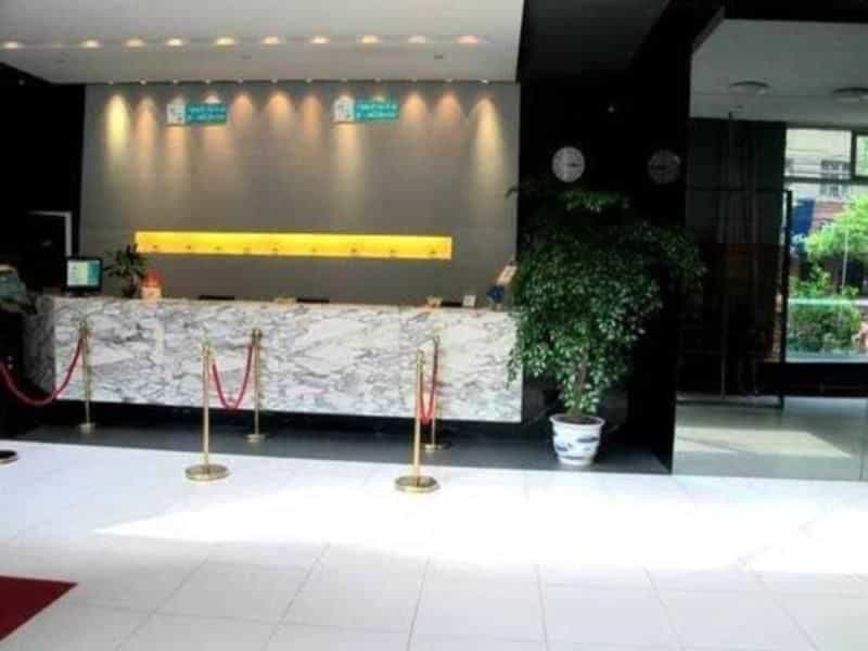 Jinjiang Inn Nanchang Chuanshan Road Tengwangge Wanshou Palace Metro Station