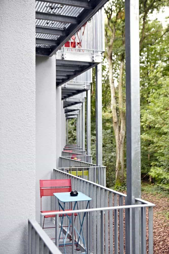 V-Hotel
