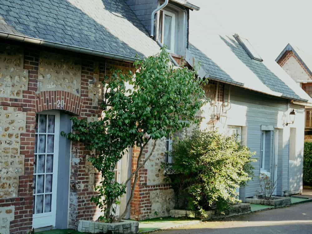 HOTEL LE CLOS DEAUVILLE SAINT-GATIEN