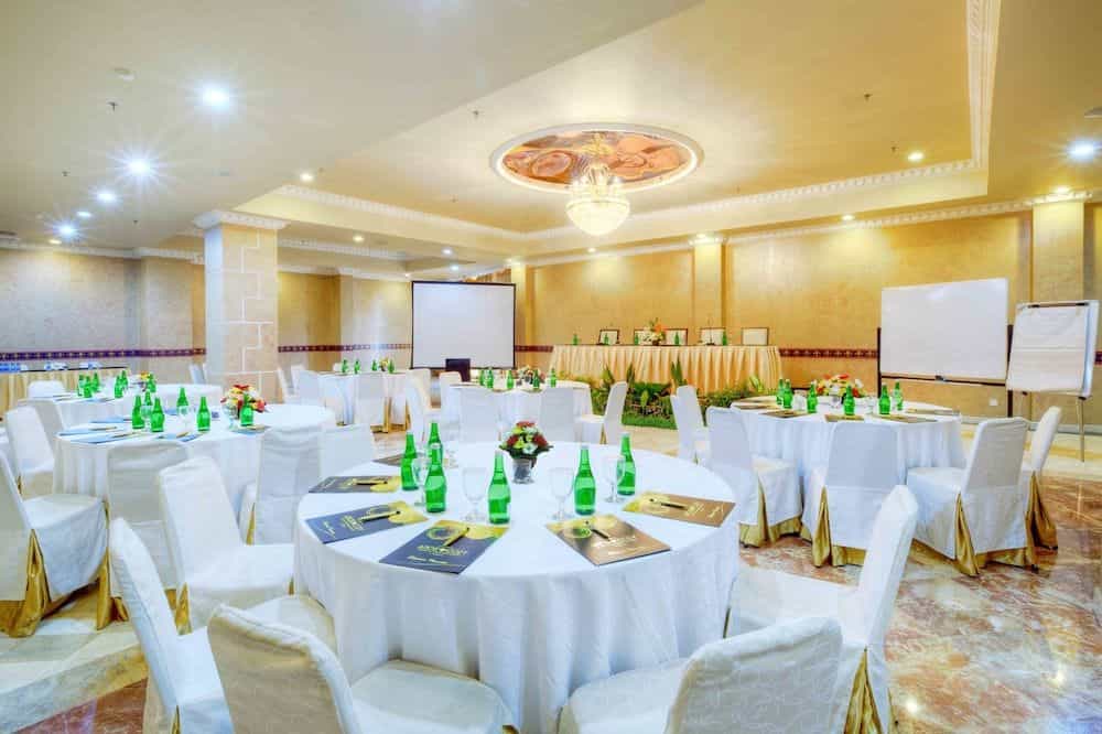 Amos Cozy Hotel & Convention Hall Amos Cozy Hotel & Convention Hall
