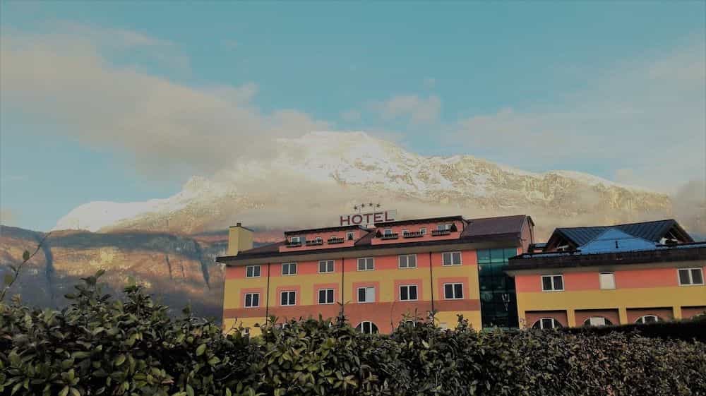 SARTORIS HOTEL