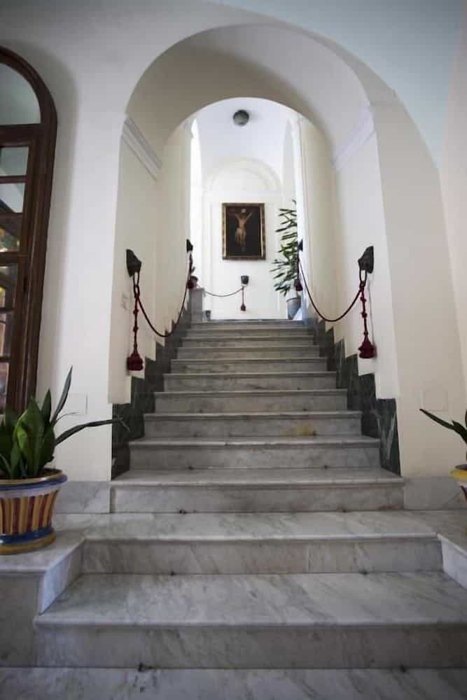 Domus San Vincenzo - Hostel