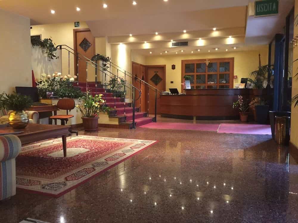 Hotel Savant