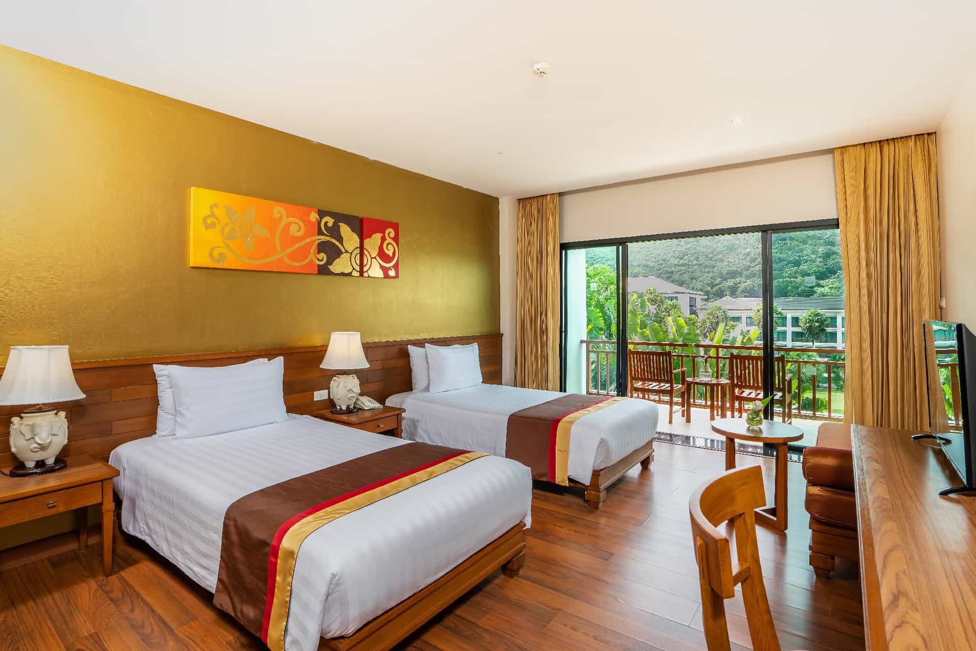 Naithonburi Beach Resort