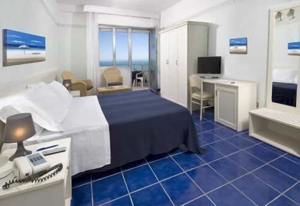 Hotel Caravelle