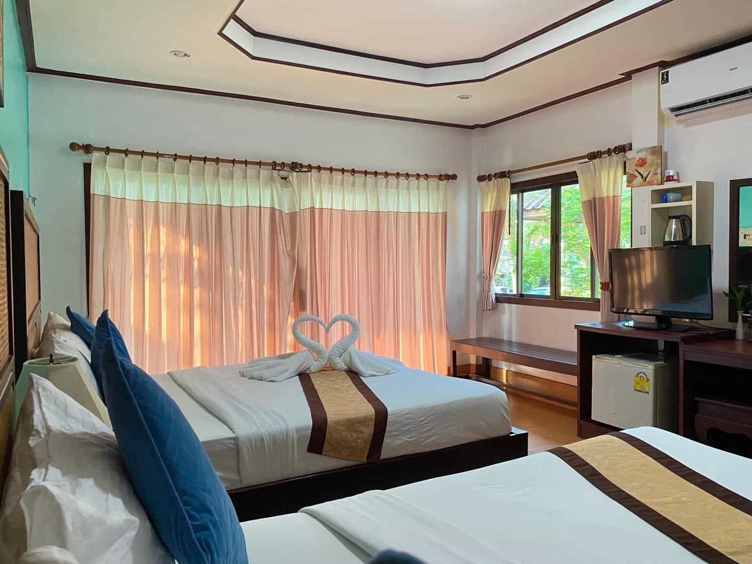 เกาะช้าง ใบลาน บีช รีสอร์ท เกาะช้าง ใบลาน บีช รีสอร์ท