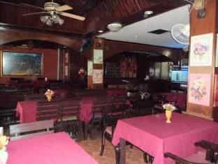 Gold Coast Inn