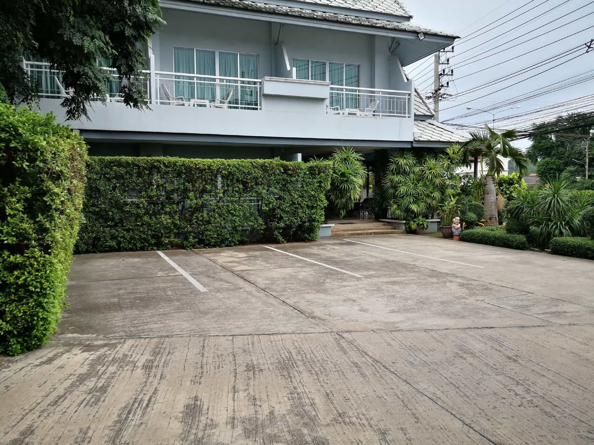 Baan Suksiri Hua Hin Hotel