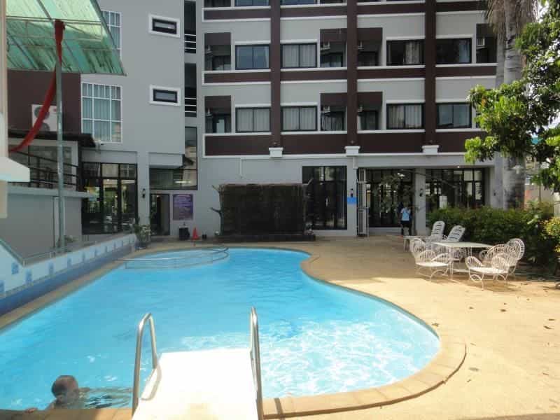 Huay Kaew Palace 2