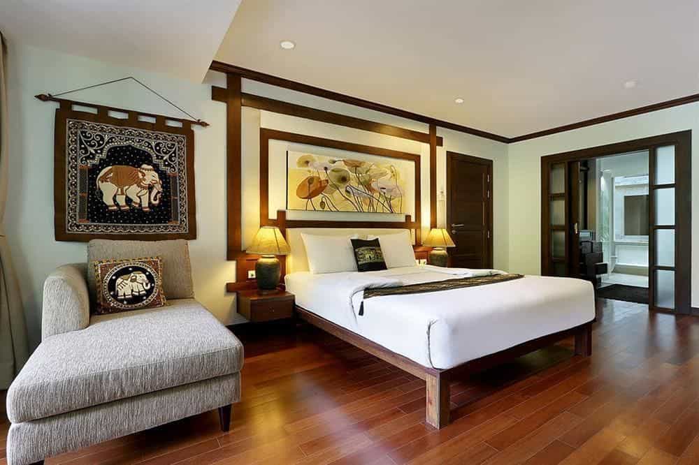 Karon View Royal Lotus