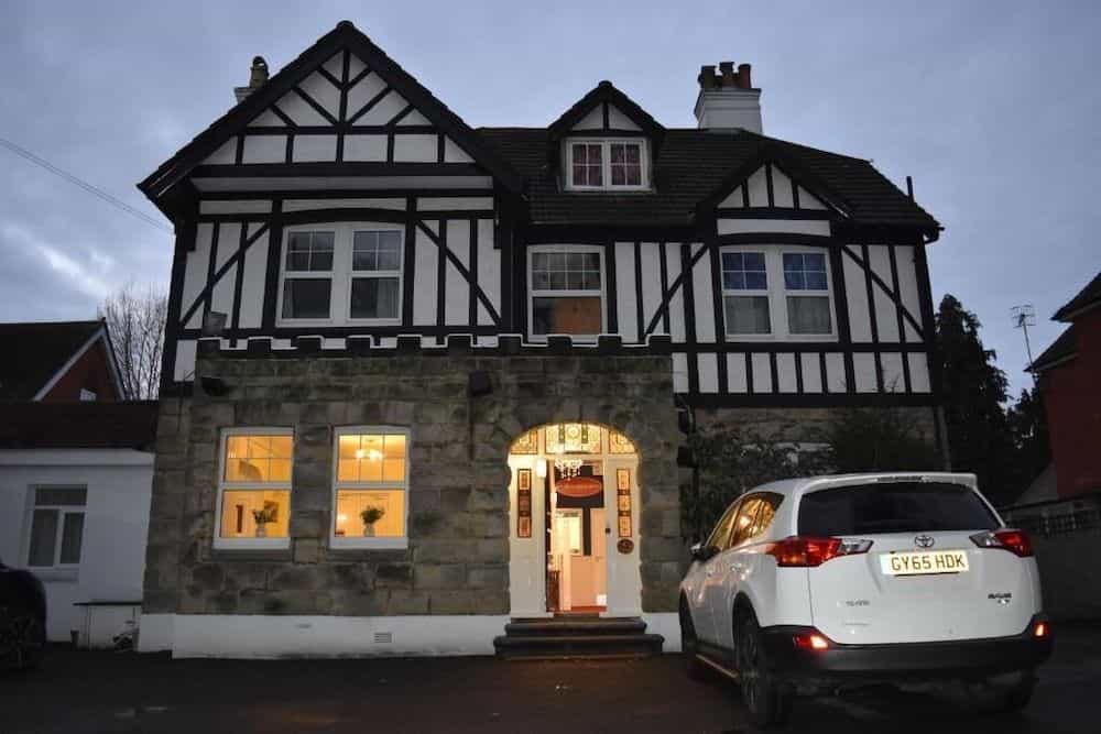 Castle Lodge Guest House