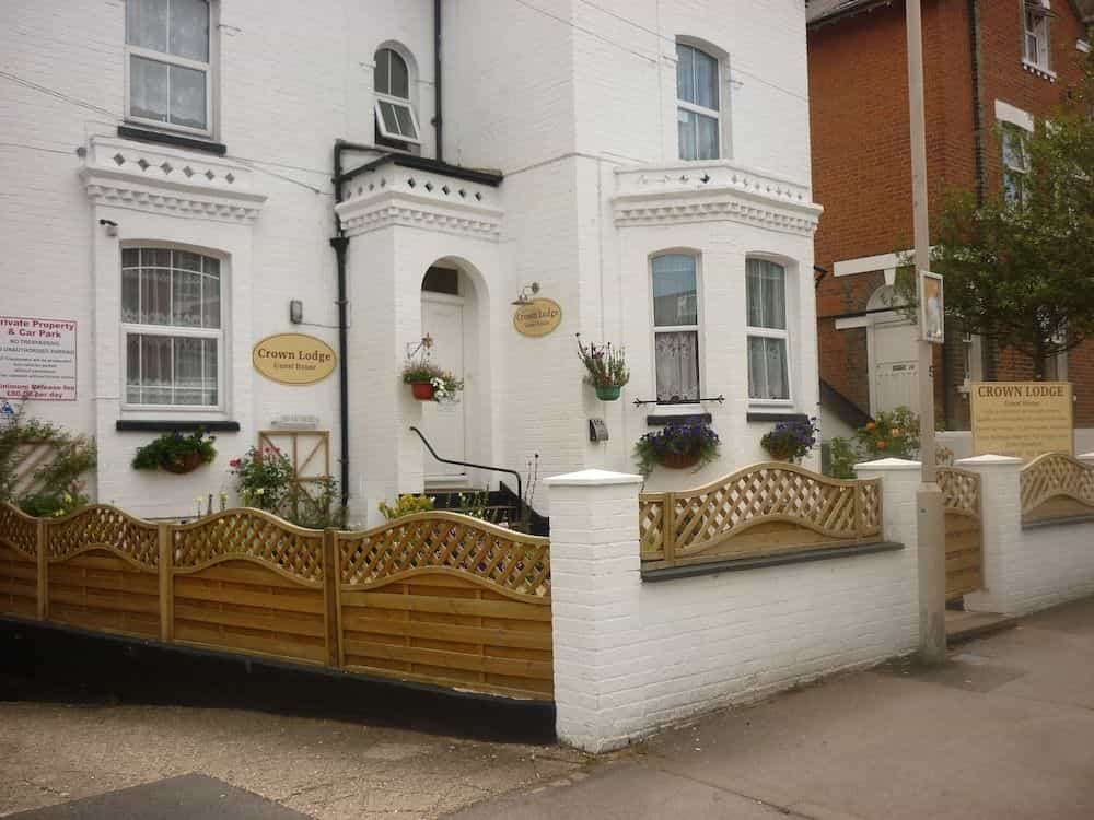 Crown Lodge Guest House