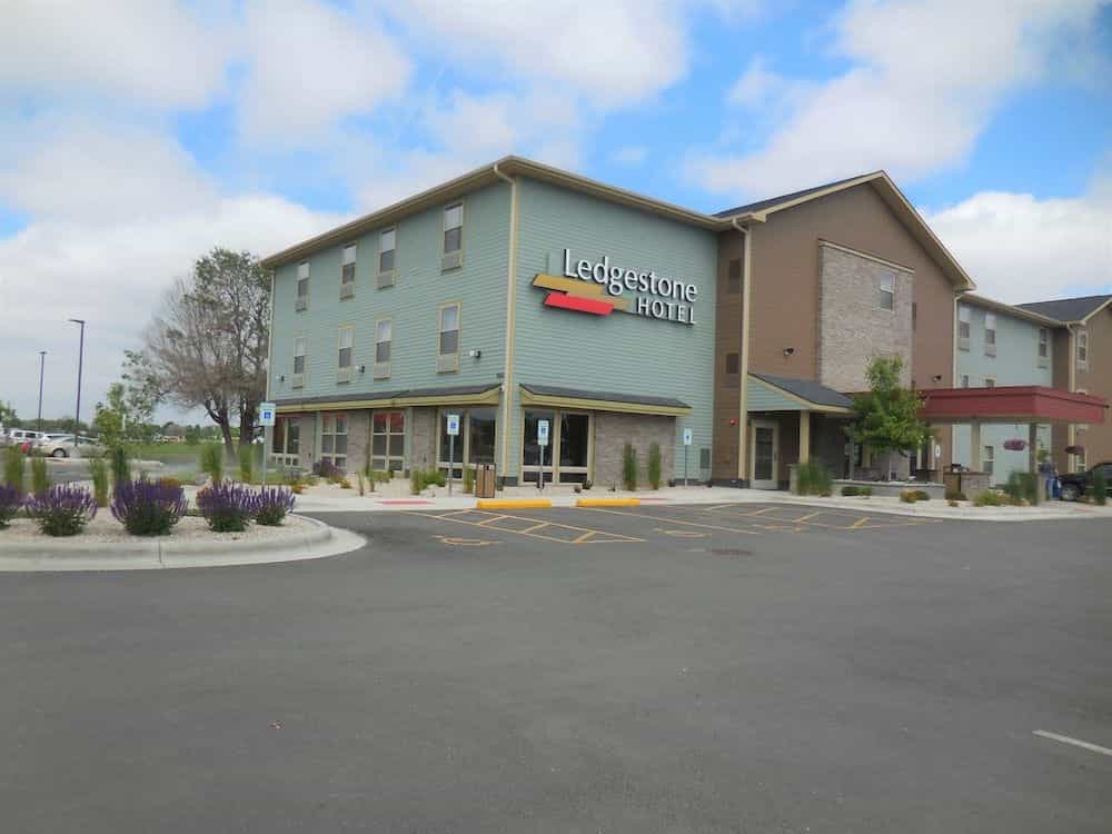 Ledgestone Hotel Billings