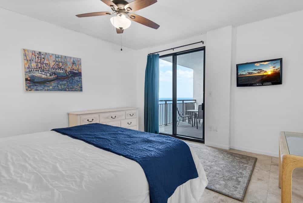 Navarre Towers by Dale E. Peterson Vacations