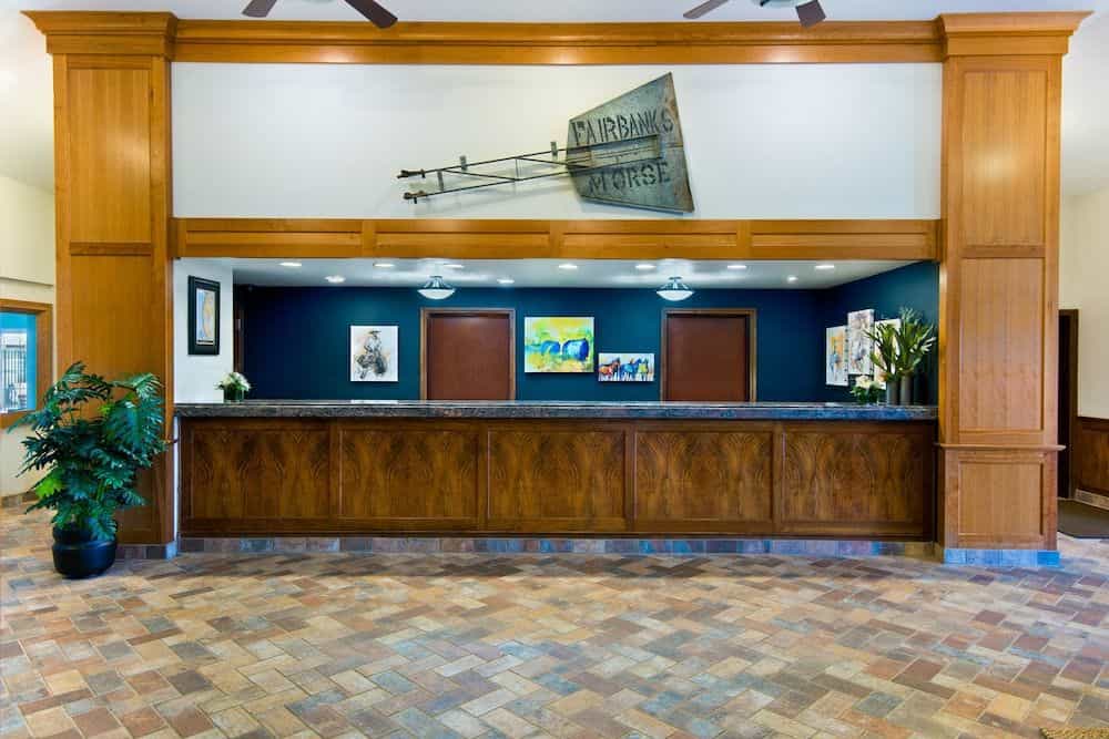 Oxford Suites Hermiston