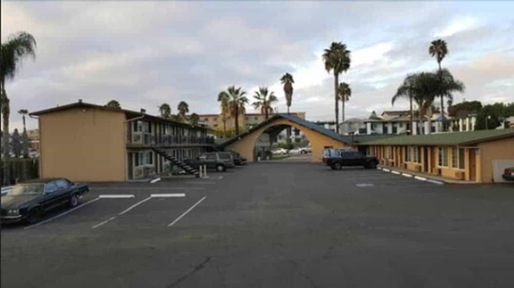 Stardust Inn