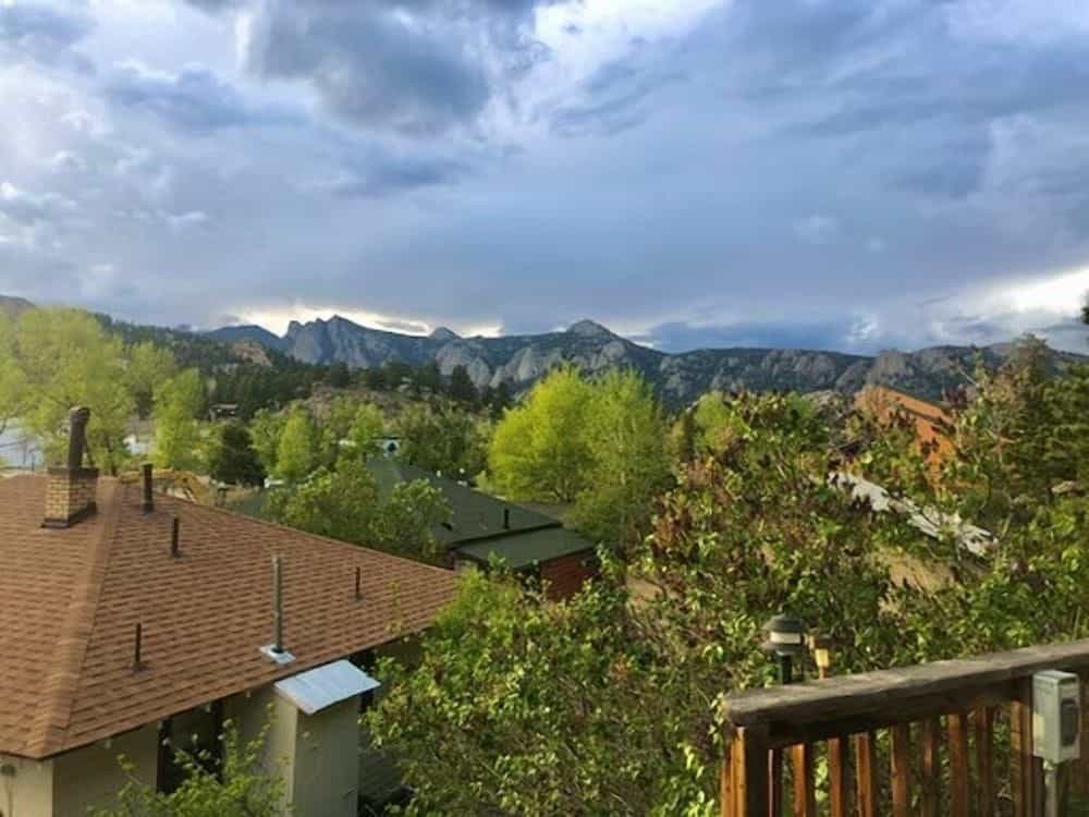 Misty Mountain Lodge