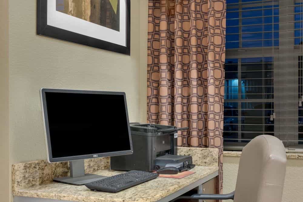 Microtel Inn & Suites By Wyndham Midland