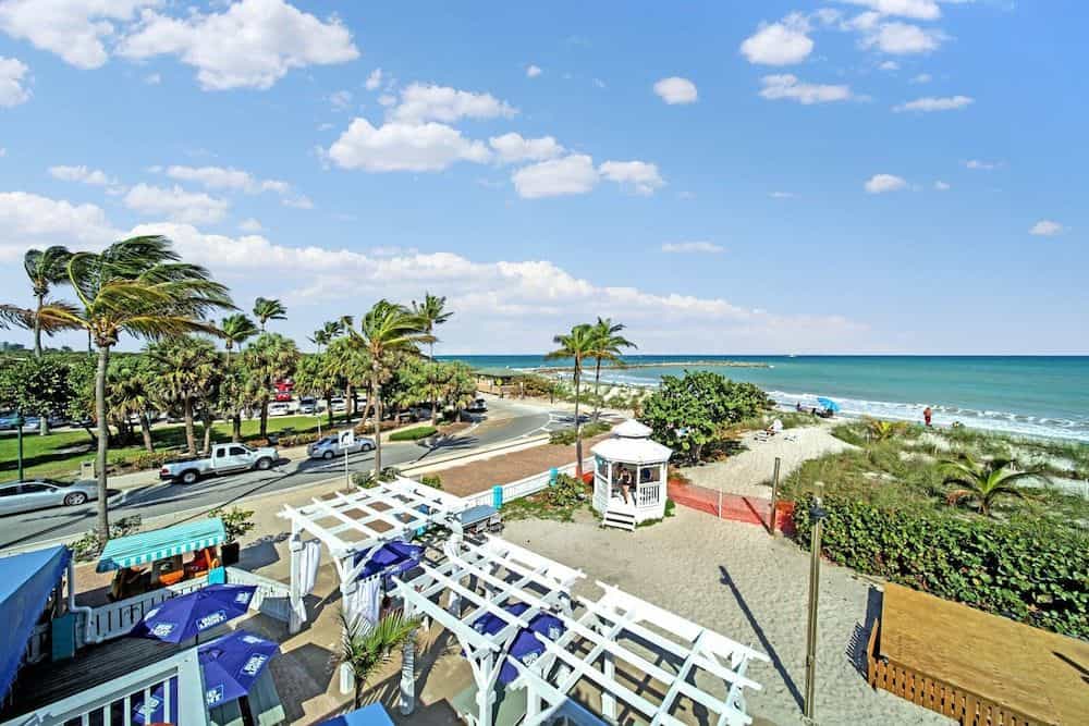Beachfront Inn