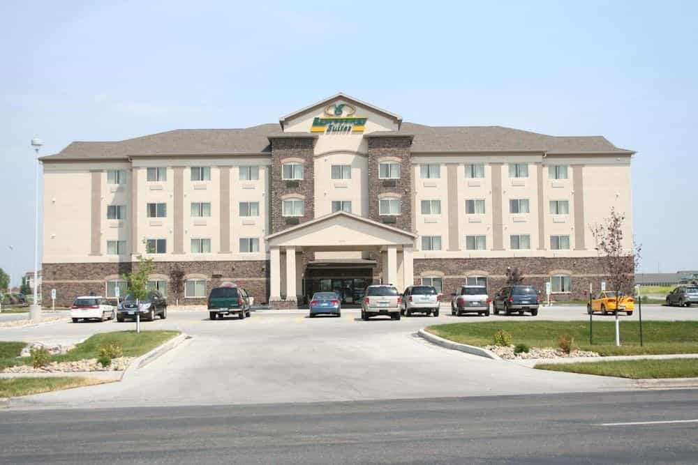 Expressway Suites