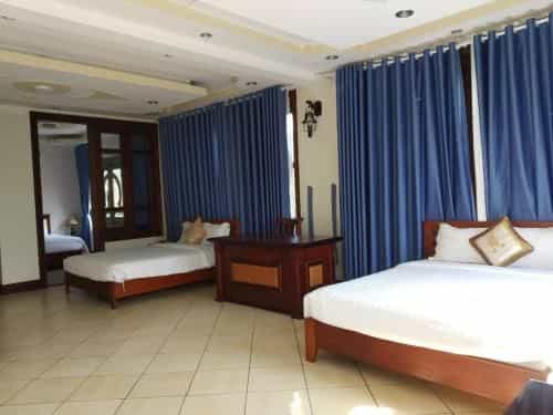 Gold Rooster - Con Ga Vang Resort