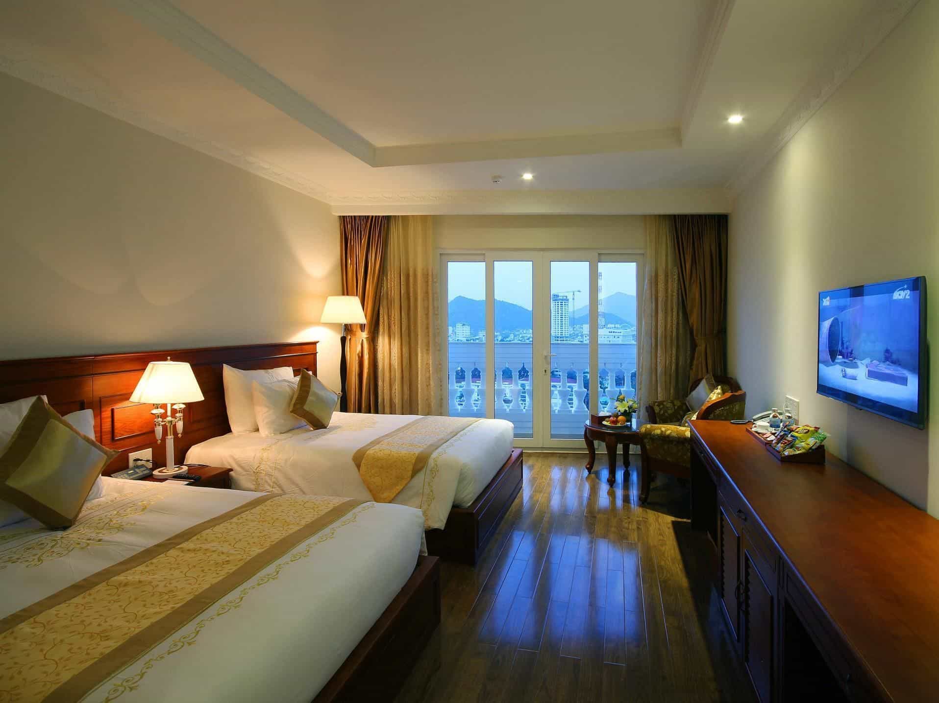 โรงแรมญาจาง พาเลซ โรงแรมญาจาง พาเลซ
