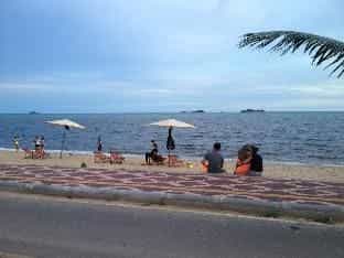 เรือนไทยริมหาด รีสอร์ท เรือนไทยริมหาด รีสอร์ท