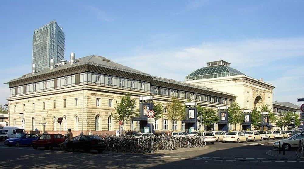 Central Hotel