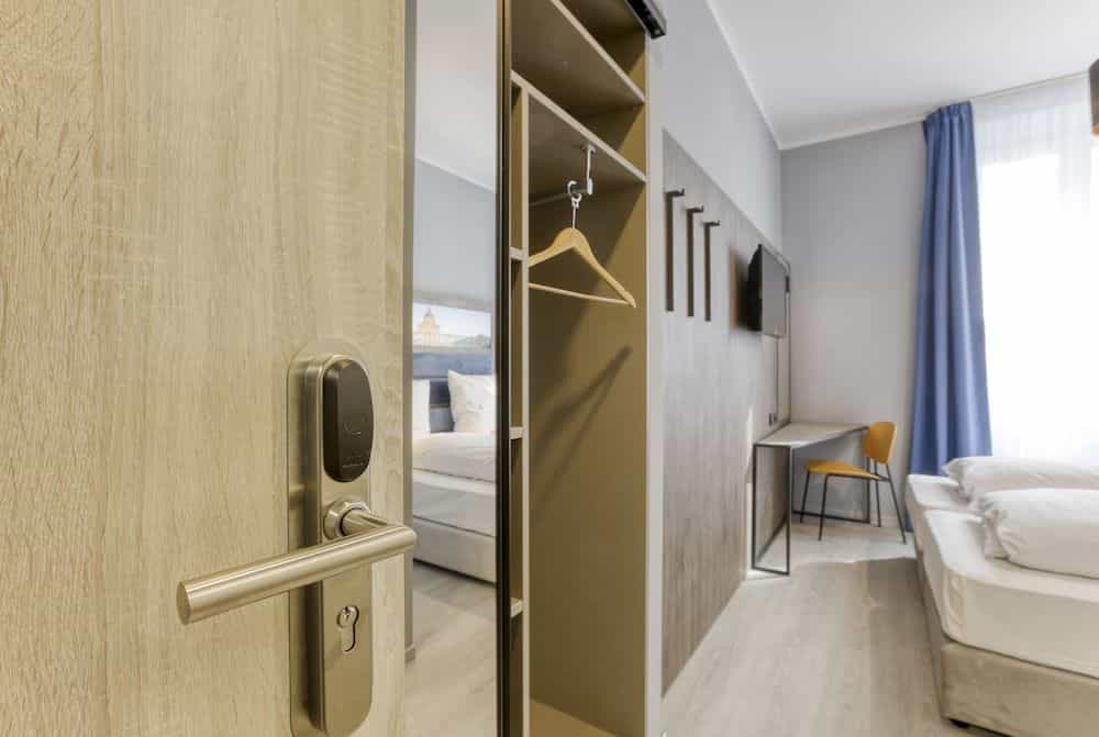 Smart Stay Hotel Station Smart Stay Hotel Station