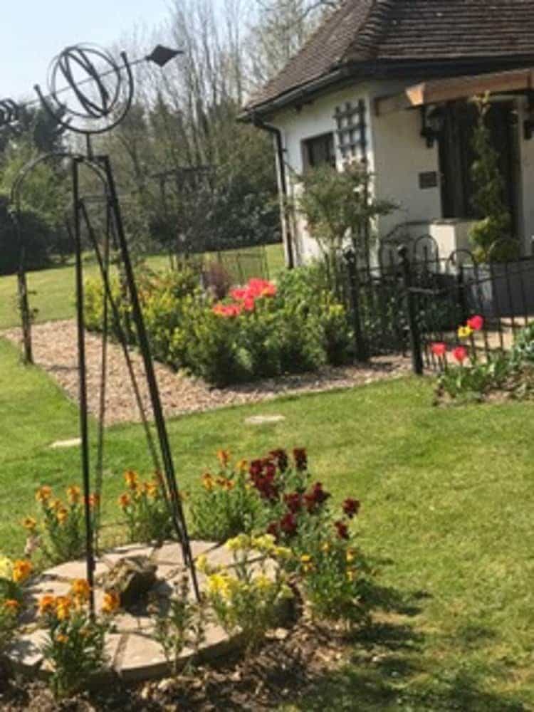 Woodacre B & B