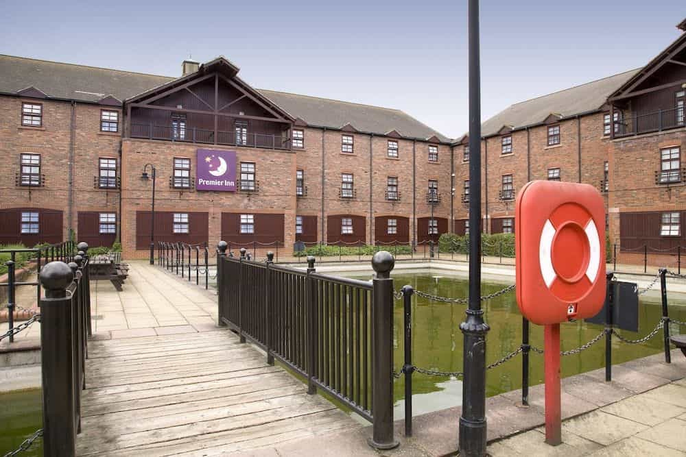 Premier Inn Milton Keynes Central South West (Furzton Lake) Premier Inn Milton Keynes Central South West (Furzton Lake)