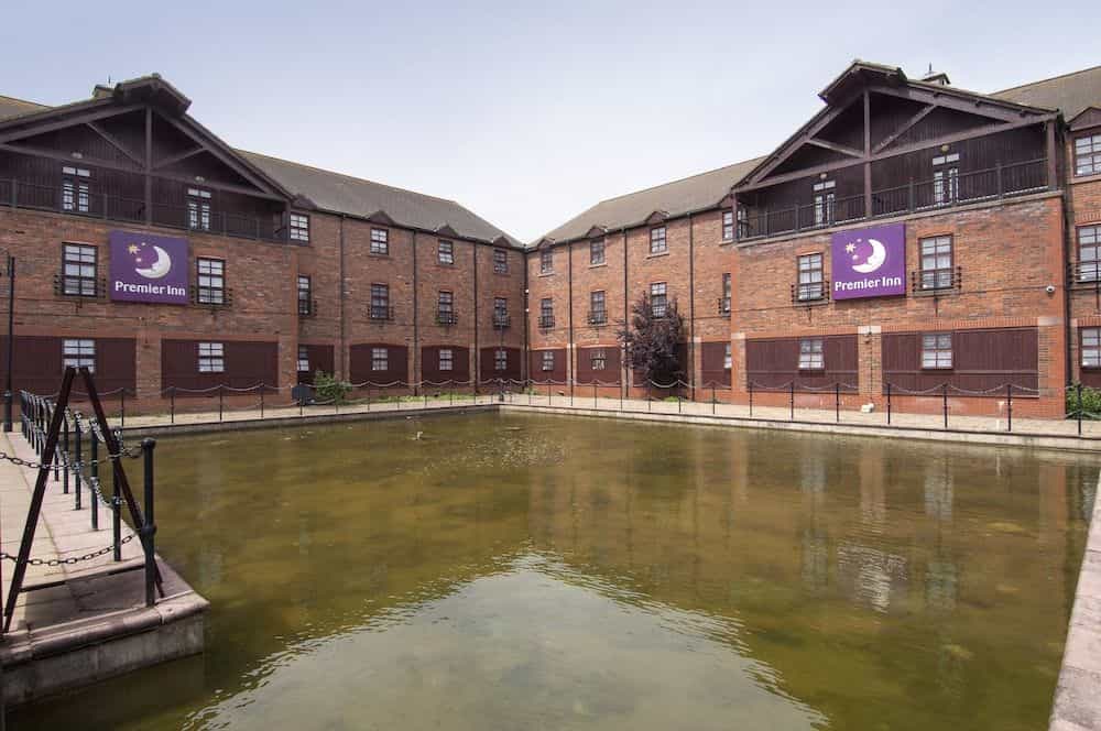 Premier Inn Milton Keynes Central South West (Furzton Lake) Premier Inn Milton Keynes Central South West (Furzton Lake)